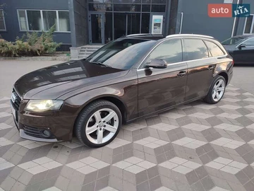 Авто Audi A4 2010 № 8036084