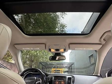Авто Chrysler 200 2014 № 8036239