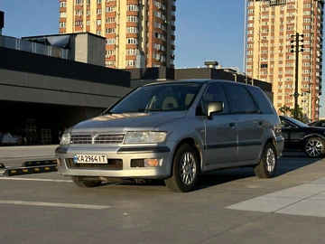 Авто Mitsubishi Space Wagon 2003 № 8036672