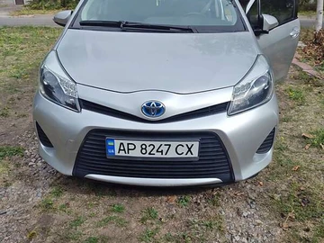 Авто Toyota Yaris 2012 № 8037022