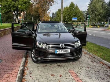 Авто Volkswagen Touareg 2014 № 8037313