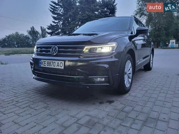 Авто Volkswagen Tiguan 2018 № 8037314