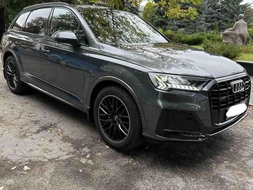 Авто Audi Q7 2021 № 8037491