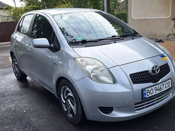Авто Toyota Yaris 2009 № 8037840