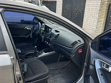 Авто KIA Cerato 2009 № 8038163