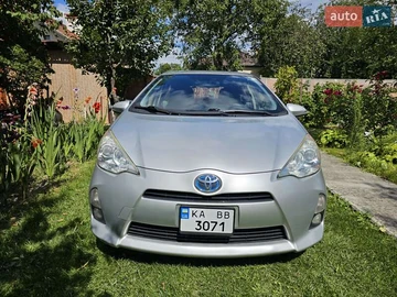 Авто Toyota Prius C 2013 № 8038179