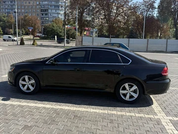Авто Volkswagen Passat 2013 № 8038204