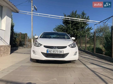 Авто Hyundai Elantra 2013 № 8038214