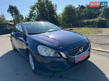 Авто Volvo V60 2012 № 8038244