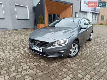 Авто Volvo V60 2017 № 8038415