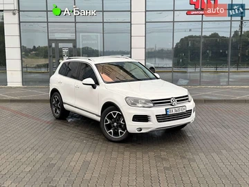Авто Volkswagen Touareg 2012 № 8038422