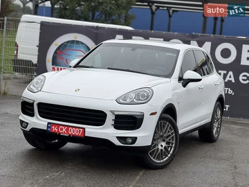 Авто Porsche Cayenne 2015 № 8038592