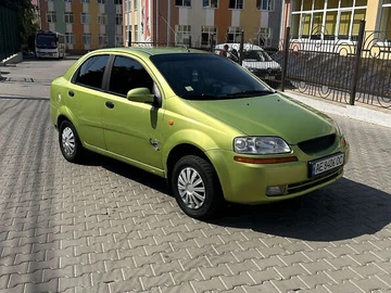 Авто Chevrolet Aveo 2005 № 8038800
