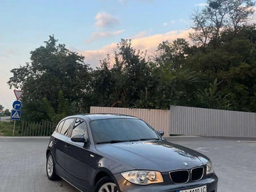Авто BMW 1 Series 2005 № 8039099