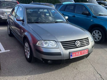 Авто Volkswagen Passat 2002 № 8039100