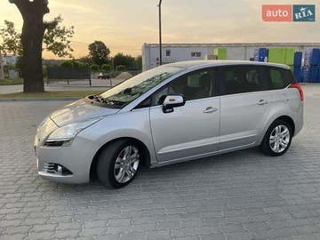 Авто Peugeot 5008 2010 № 8039407