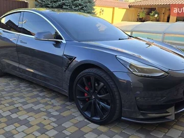 Авто Tesla Model 3 2019 № 8039587