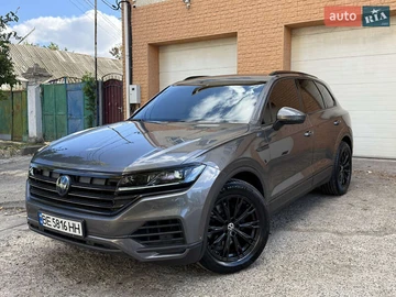 Авто Volkswagen Touareg 2018 № 8039761
