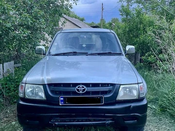 Авто Toyota Hilux 2003 № 8039788