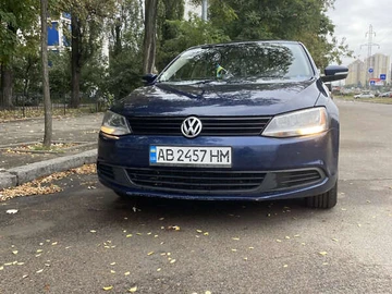 Авто Volkswagen Jetta 2012 № 8039803
