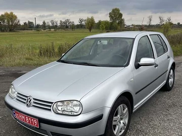 Авто Volkswagen Golf 2002 № 8040111