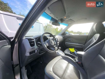 Авто KIA Soul Ev 2015 № 8040115