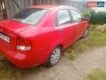 Авто Chevrolet Aveo 2004 № 8040487