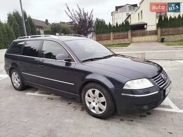 Авто Volkswagen Passat 2004 № 8040506
