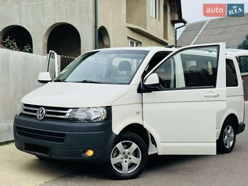 Авто Volkswagen Transporter 2010 № 8040718