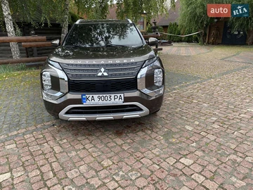 Авто Mitsubishi Outlander 2021 № 8041021