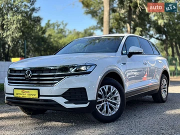 Авто Volkswagen Touareg 2021 № 8041037