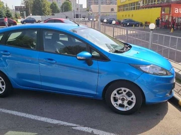 Авто Ford Fiesta 2012 № 8041305