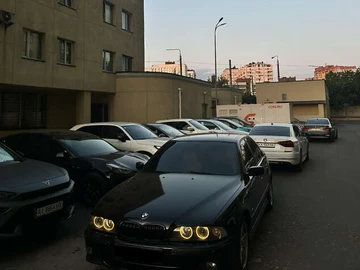 Авто BMW 5 Series 2002 № 8041429
