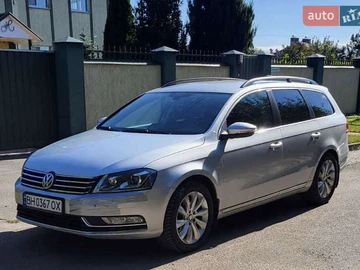 Авто Volkswagen Passat 2011 № 8041430