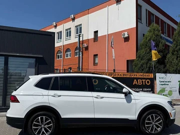 Авто Volkswagen Tiguan 2018 № 8041553