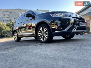 Авто Mitsubishi Outlander 2019 № 8041570