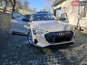 Авто Audi E-Tron 2019 № 8041847