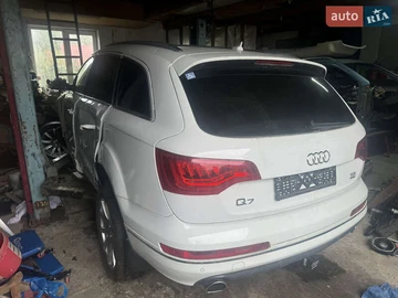 Авто Audi Q7 2015 № 8041911