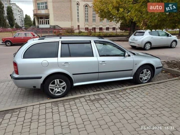 Авто Skoda Octavia 2009 № 8041954