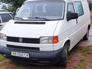 Авто Volkswagen Transporter 2000 № 8042171