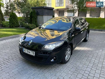 Авто Renault Megane 2011 № 8042182