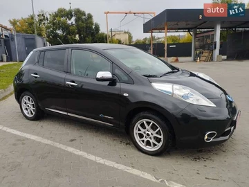 Авто Nissan Leaf 2013 № 8042203