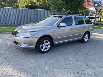 Авто Skoda Octavia 2009 № 8042260