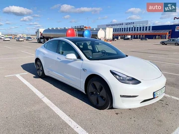 Авто Tesla Model 3 2020 № 8042457