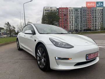 Авто Tesla Model 3 2021 № 8042607