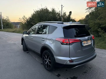 Авто Toyota Rav4 2017 № 8042633