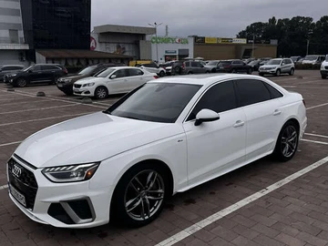 Авто Audi A4 2022 № 8042660
