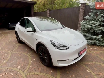 Авто Tesla Model Y 2023 № 8042667