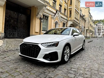Авто Audi A4 2022 № 8042795
