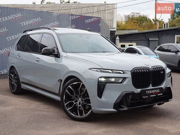 Авто BMW X7 2022 № 8042815